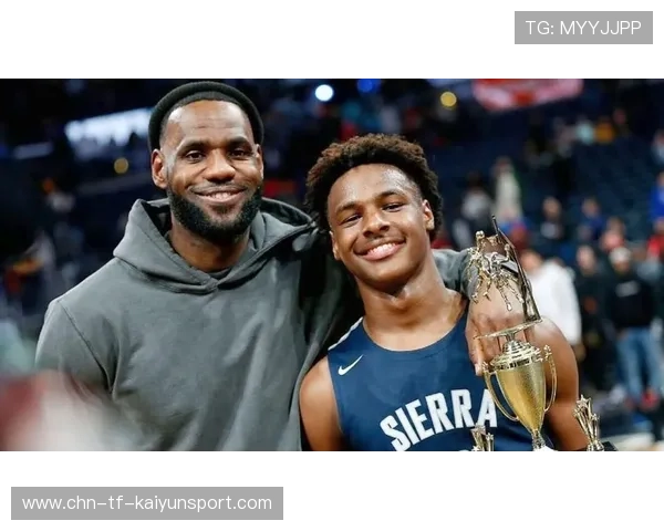 退役后从政 球星转型引热议，球星退役意味着什么